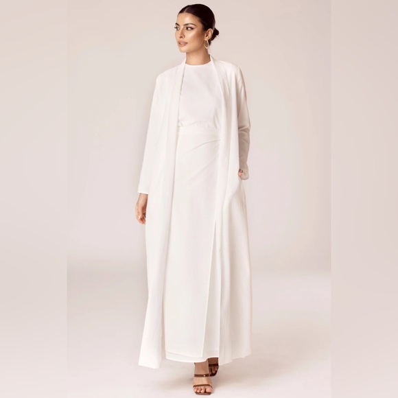 Noora Textured Three Piece Abaya Set - White π€ RARE! β€οΈβπ₯ - Picture 1 of 9